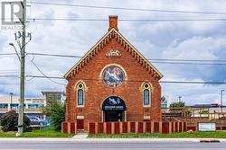 2251 RYMAL ROAD  Hamilton, ON L8J 2V8