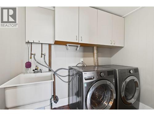 3940 Angus Drive, West Kelowna, BC - Indoor Photo Showing Laundry Room