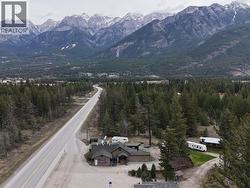 5388 93/95 Highway Fairmont Hot Springs, BC V0A 1K4