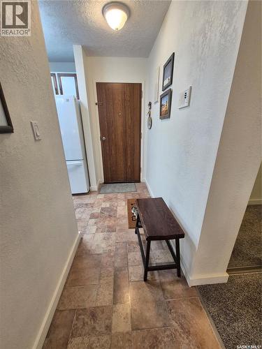 24 228 3Rd Street, Weyburn, SK - Indoor Photo Showing Other Room