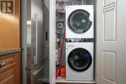 313 - 15277 Yonge Street S, Aurora, ON - Indoor Photo Showing Laundry Room