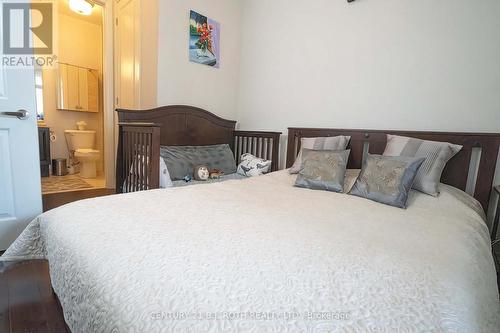313 - 15277 Yonge Street S, Aurora, ON - Indoor Photo Showing Bedroom