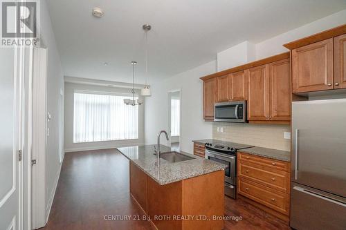 313 - 15277 Yonge Street S, Aurora, ON - Indoor Photo Showing Kitchen