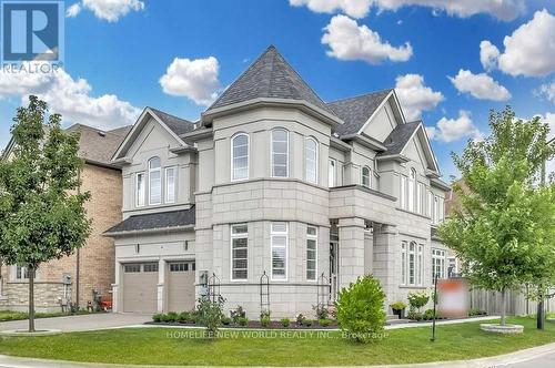 48 ROY HARPER AVENUE  Aurora, ON L4G 0V4