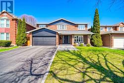108 POPLAR HEIGHTS DRIVE Toronto, ON M9A 4Z4