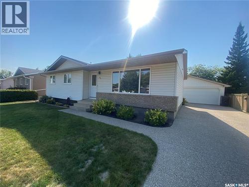 63 Collacott DRIVE  Yorkton, SK S3N 3E5