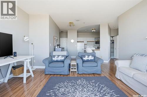 1108 1867 Hamilton Street, Regina, SK - Indoor Photo Showing Living Room