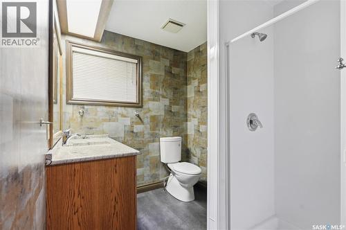 622 Costigan Way, Saskatoon, SK - Indoor Photo Showing Bathroom