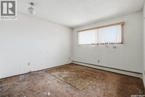 98 Main Street, Lang, SK - Indoor Photo Showing Other Room