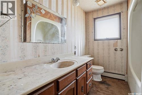 98 Main Street, Lang, SK - Indoor Photo Showing Bathroom
