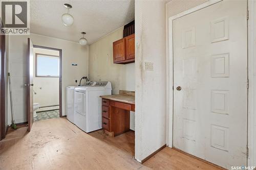 98 Main Street, Lang, SK - Indoor Photo Showing Laundry Room
