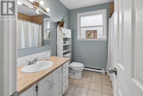 1198 Brass Drive, Kingston (City Northwest), ON - Indoor Photo Showing Bathroom