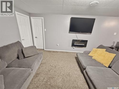 488 3Rd Avenue Se, Swift Current, SK - Indoor With Fireplace