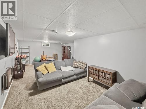 488 3Rd Avenue Se, Swift Current, SK - Indoor