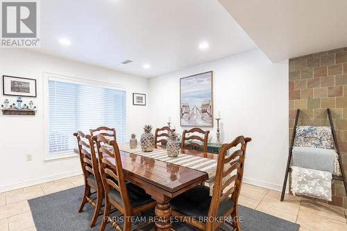 100 Desroches Trail, Tiny, ON - Indoor Photo Showing Dining Room