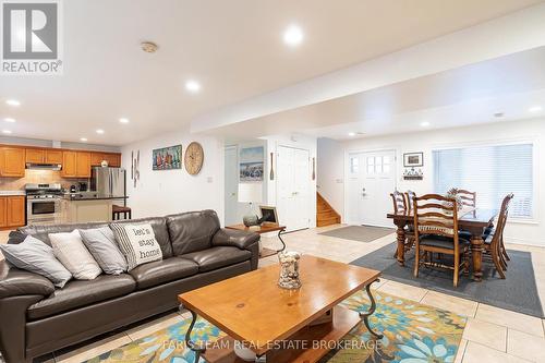 100 Desroches Trail, Tiny, ON - Indoor Photo Showing Living Room