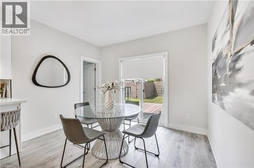 221 Rosslyn Avenue N, Hamilton, ON - Indoor Photo Showing Dining Room