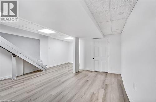 221 Rosslyn Avenue N, Hamilton, ON - Indoor