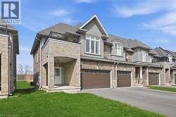 67 PINOT Crescent Stoney Creek, ON L8E 0J9