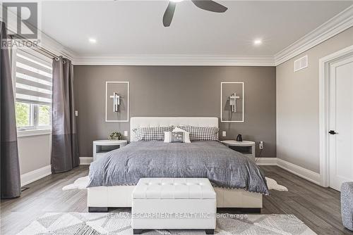 8378 Chippewa Road E, Hamilton, ON - Indoor Photo Showing Bedroom