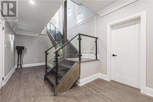 8378 Chippewa Road E, Hamilton, ON - Indoor Photo Showing Other Room