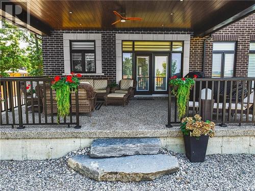 8378 Chippewa Road E, Hamilton, ON - Outdoor With Deck Patio Veranda