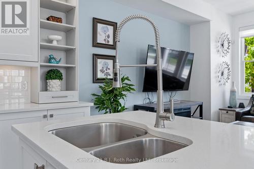67 Discovery Trail, Midland, ON - Indoor Photo Showing Kitchen With Double Sink