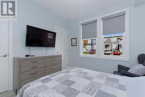 67 Discovery Trail, Midland, ON - Indoor Photo Showing Bedroom