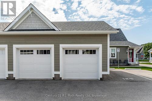 67 Discovery Trail, Midland, ON - Outdoor