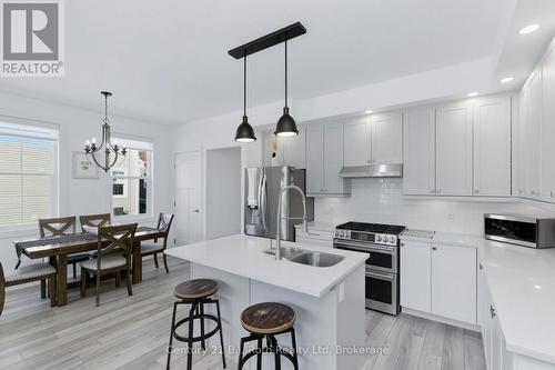 67 Discovery Trail, Midland, ON - Indoor Photo Showing Kitchen With Stainless Steel Kitchen With Upgraded Kitchen