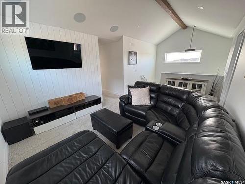 351 Aniskotaw Bend, Saskatoon, SK - Indoor Photo Showing Living Room