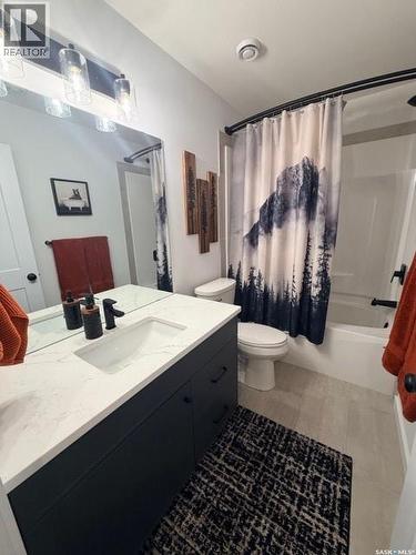 351 Aniskotaw Bend, Saskatoon, SK - Indoor Photo Showing Bathroom