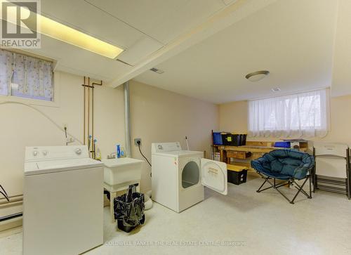 98 Shea Crescent, Kitchener, ON - Indoor Photo Showing Laundry Room