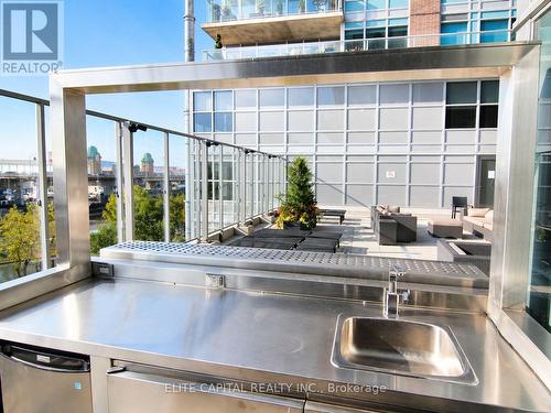 2207 - 59 East Liberty Street, Toronto, ON - Indoor Photo Showing Kitchen