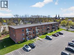 456 CARLTON Street Unit# 10 St. Catharines, ON L2M 4X1