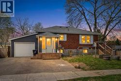 68 ALBERT Street  Cambridge, ON N1R 2R1