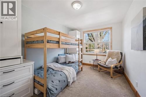 68 Albert Street, Cambridge, ON - Indoor Photo Showing Bedroom