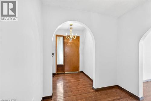 35 Rangeview Court, Hamilton, ON - Indoor Photo Showing Other Room