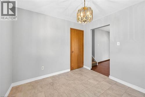 35 Rangeview Court, Hamilton, ON - Indoor Photo Showing Other Room