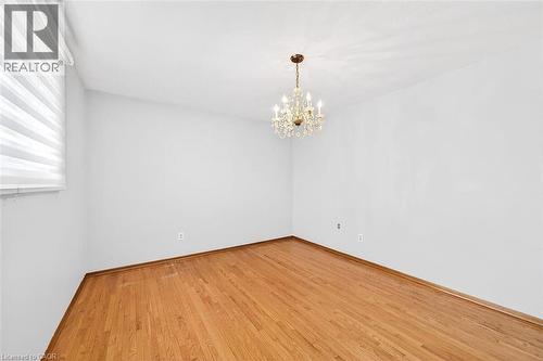 35 Rangeview Court, Hamilton, ON - Indoor Photo Showing Other Room