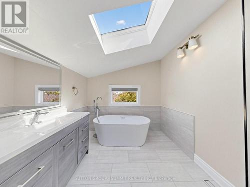 3485 Cawthra Road, Mississauga, ON - Indoor Photo Showing Bathroom