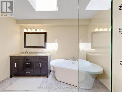 3485 Cawthra Road, Mississauga, ON - Indoor Photo Showing Bathroom