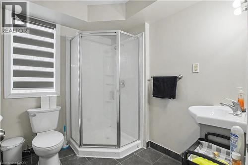 16 Columbia Street W, Waterloo, ON - Indoor Photo Showing Bathroom