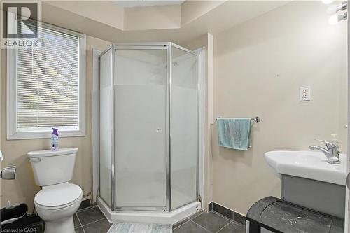 16 Columbia Street W, Waterloo, ON - Indoor Photo Showing Bathroom
