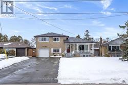 27 BELLEGLADE COURT  Toronto, ON M9M 2W3