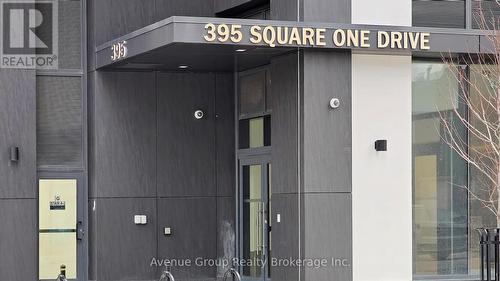 1309 - 395 SQUARE ONE DRIVE  Mississauga, ON L5B 0P6