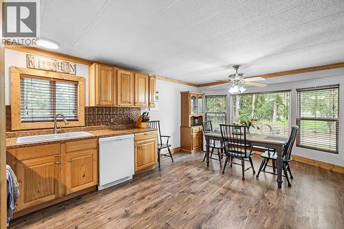 1077 Goat River South Road, Creston, BC - Indoor