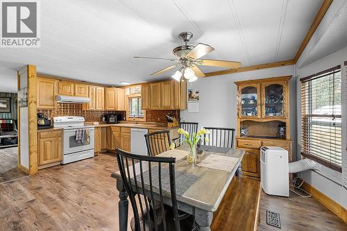 1077 Goat River South Road, Creston, BC - Indoor