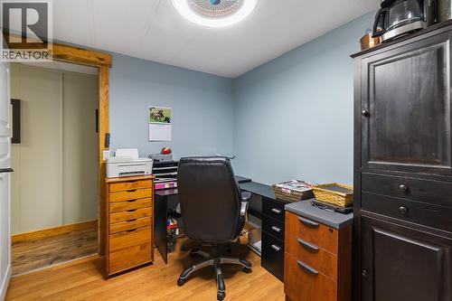 1077 Goat River South Road, Creston, BC - Indoor Photo Showing Office