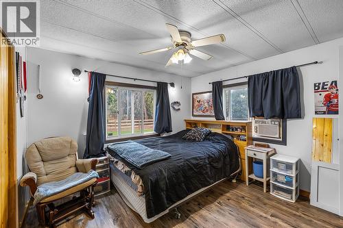 1077 Goat River South Road, Creston, BC - Indoor Photo Showing Bedroom